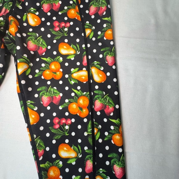 Betsey Johnson Women’s Capri Leggings - Black with white polka dots Fruit Print - Picture 2 of 6